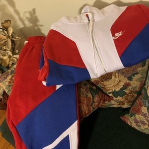 Nike Sweatsuit